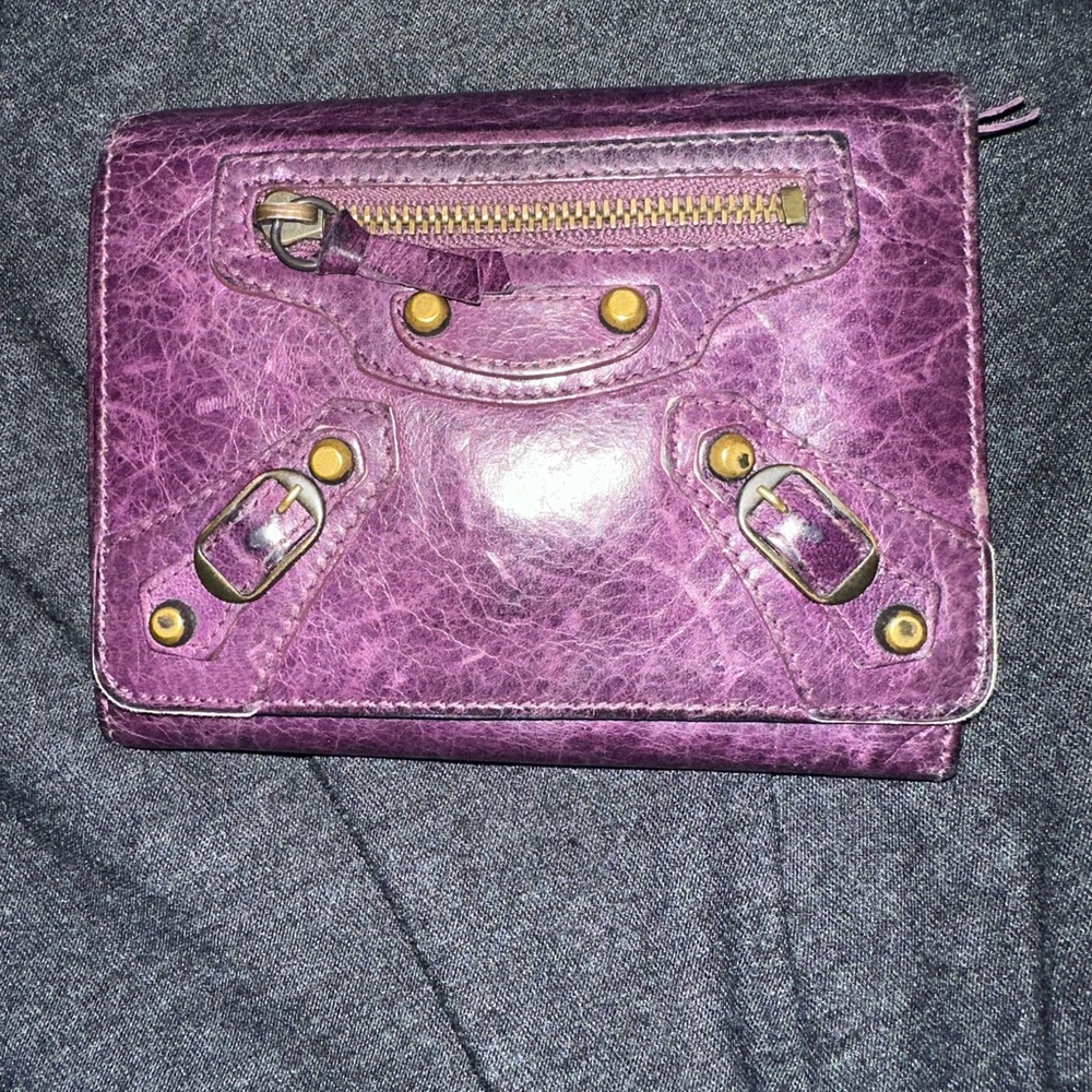 Balenciaga midsize distresses wallet